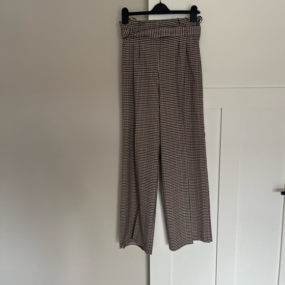 Miss Selfridge Plaid High Waisted Flowy Pants with Belt - Size 4 - Picture 2 of 5